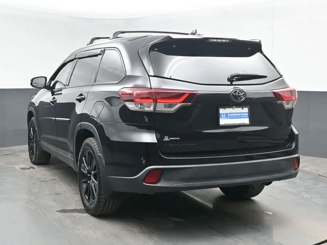 Used 2019 Midnight Black Metallic Toyota SE image 7
