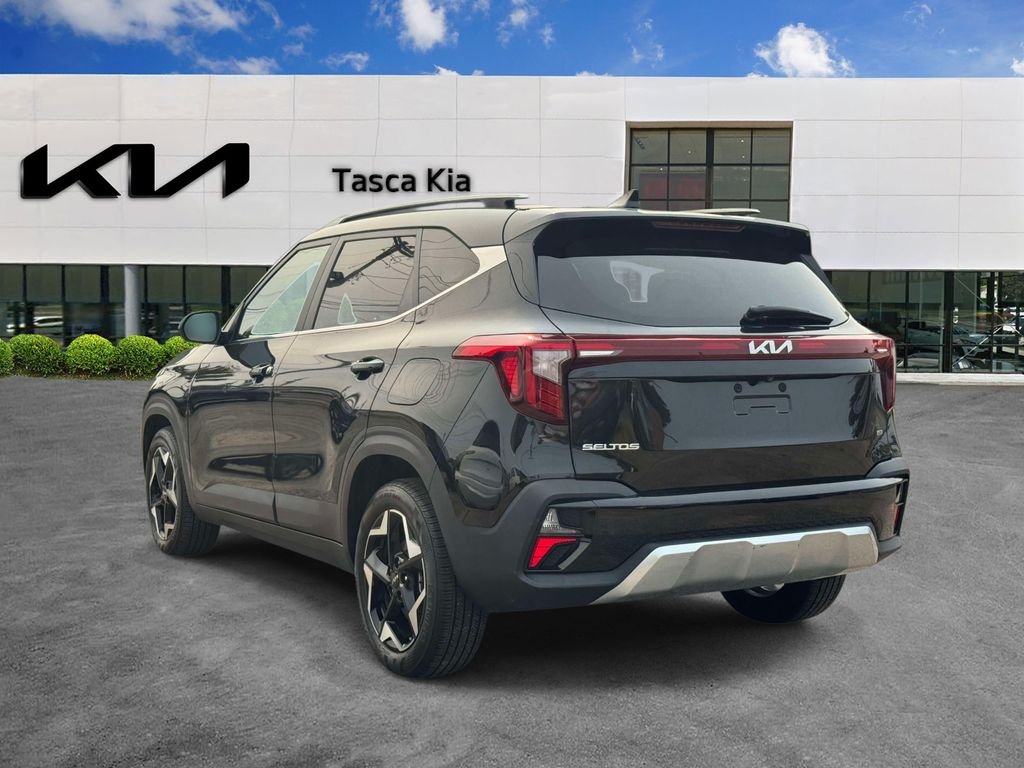 Used 2024 Black Kia EX image 6