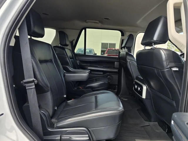 Certified Used 2024 Oxford White Ford XLT image 31