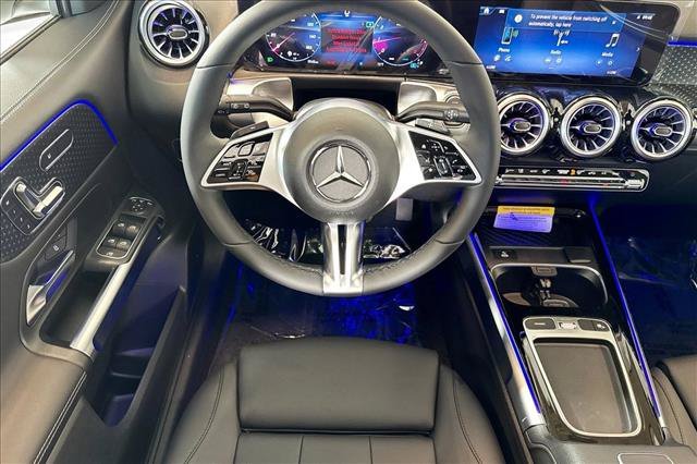 New 2026 Polar White Mercedes-Benz GLB 250 image 50