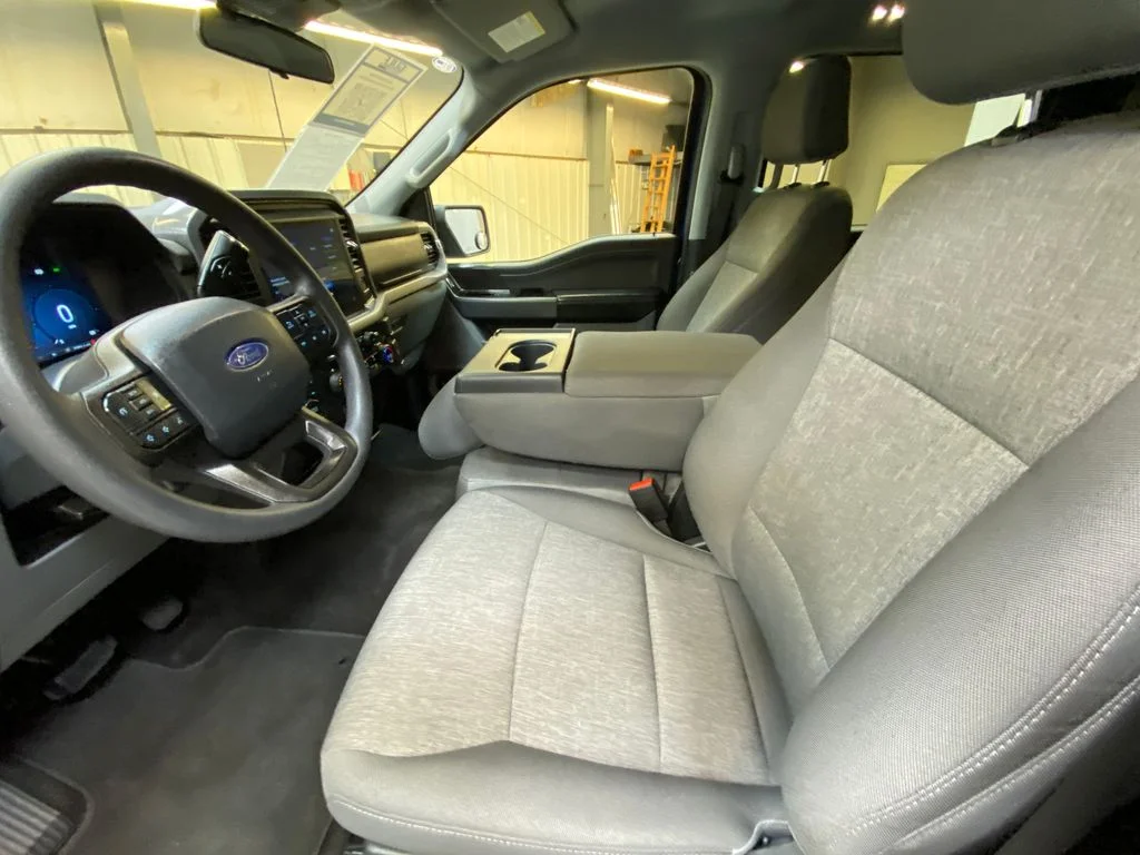 Used 2025 Blue Ford XLT image 22