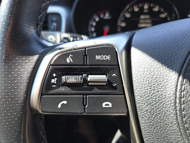 Used 2019 Silver Kia SX image 35