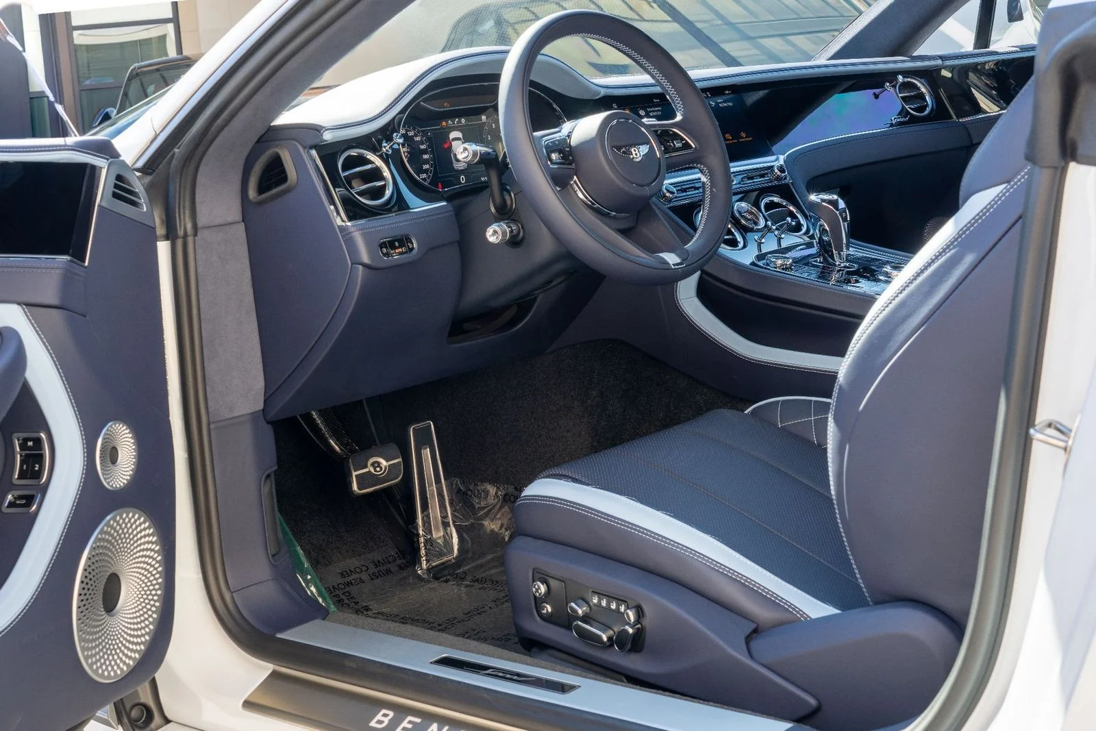 Used 2024 Arctica Bentley Speed image 16