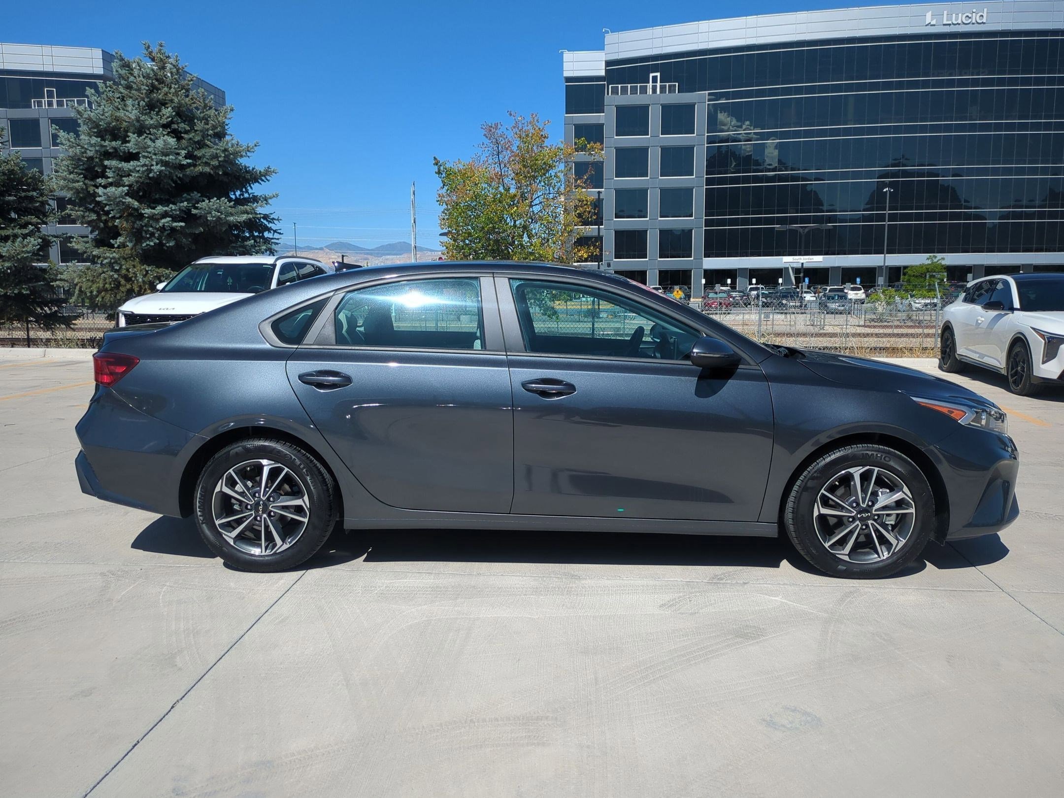 Used 2023 Gravity Gray Kia LXS image 6