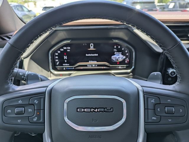 Used 2024 White Frost Tricoat GMC Denali image 32