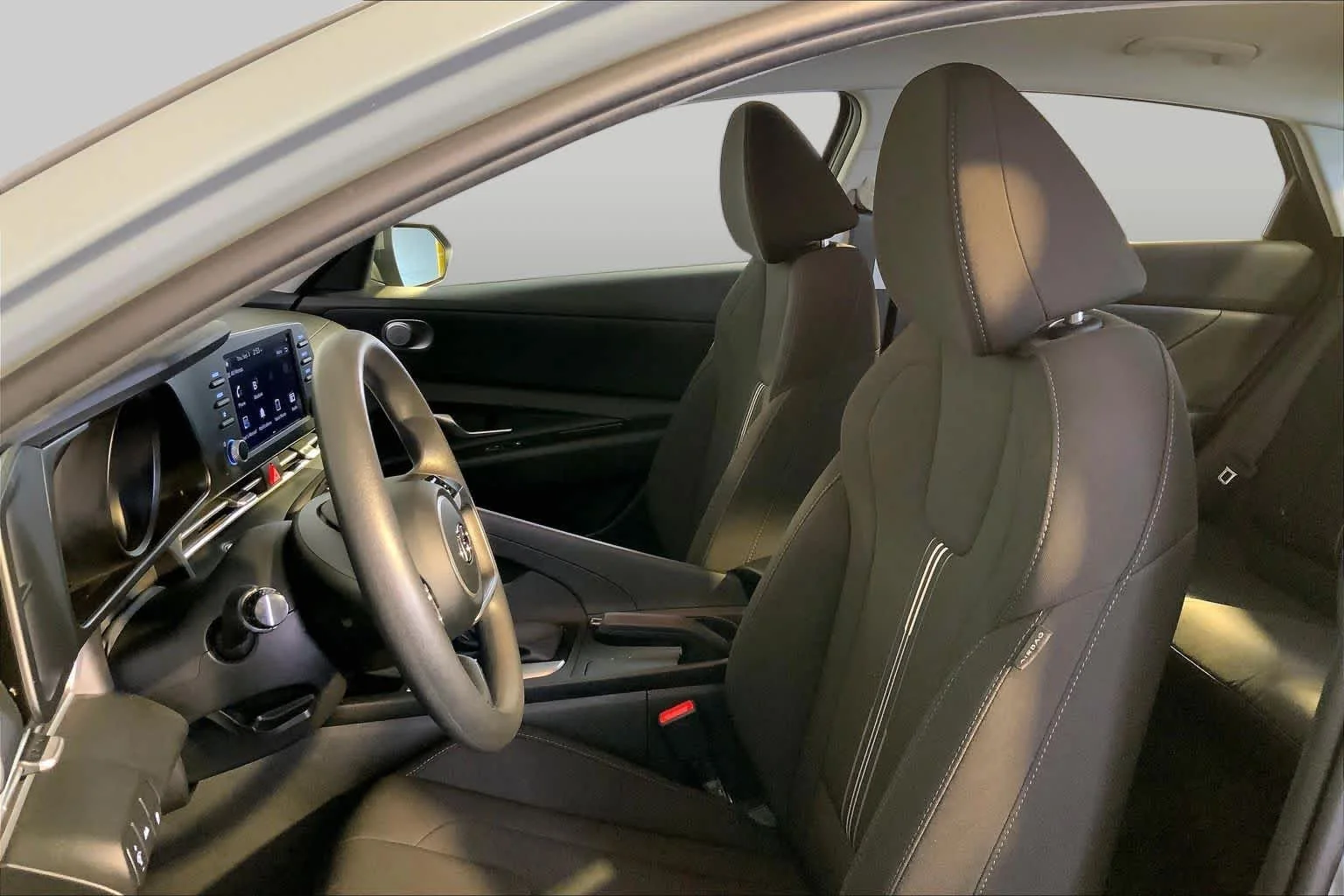 Used 2023 Electric Shadow Hyundai SEL image 9