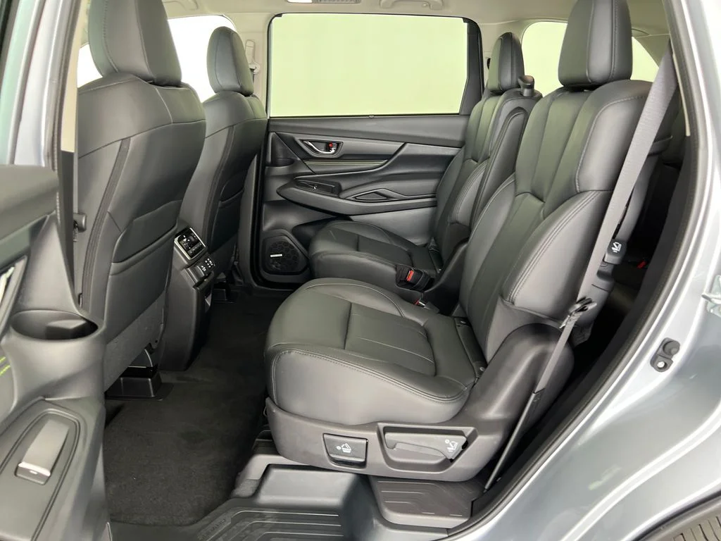 New 2026 ICE SILVER METALLIC Subaru Onyx Edition Touring 7-Passenger image 27