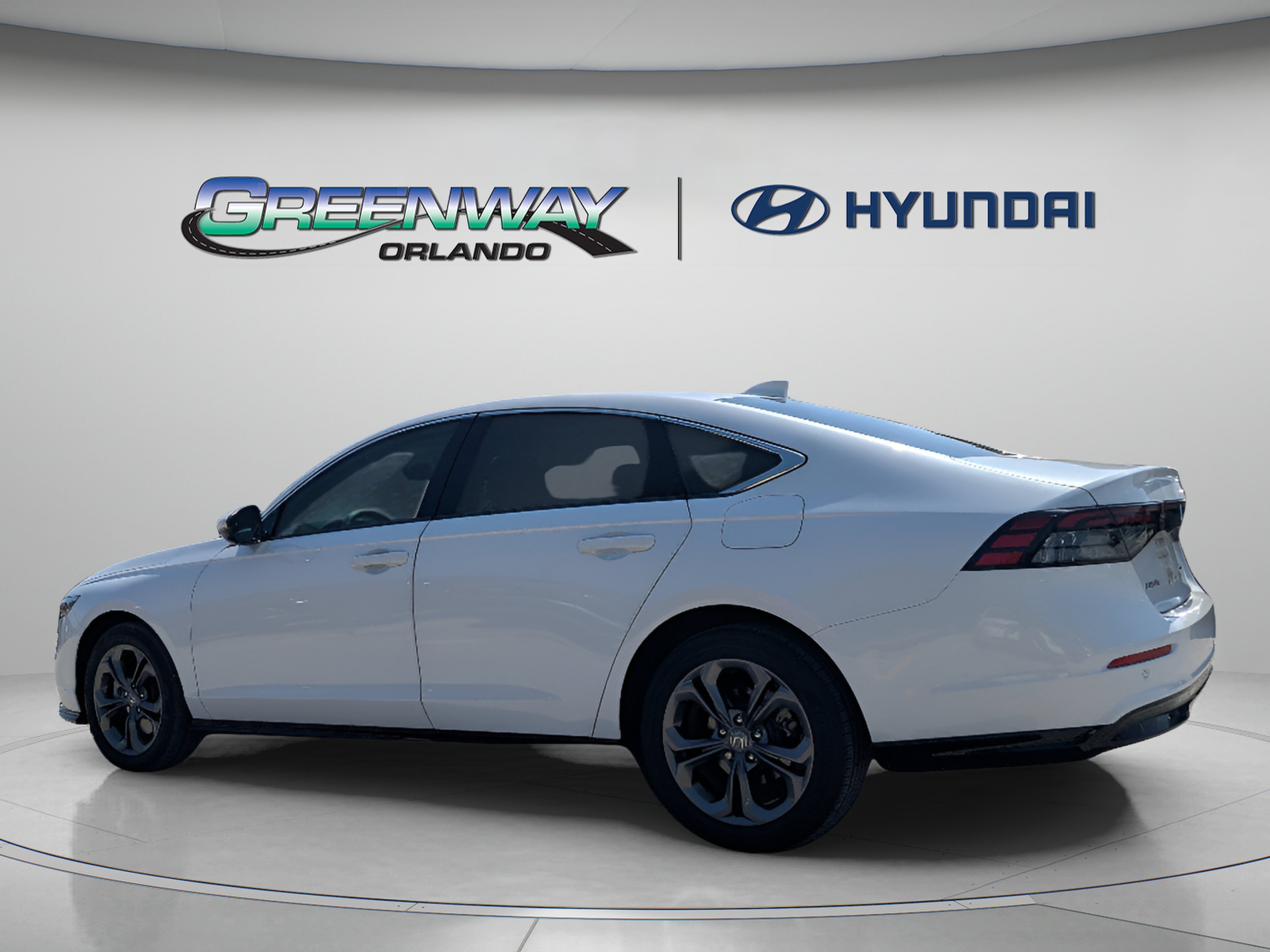 2023 Honda Accord Hybrid EX-L - Photo 6