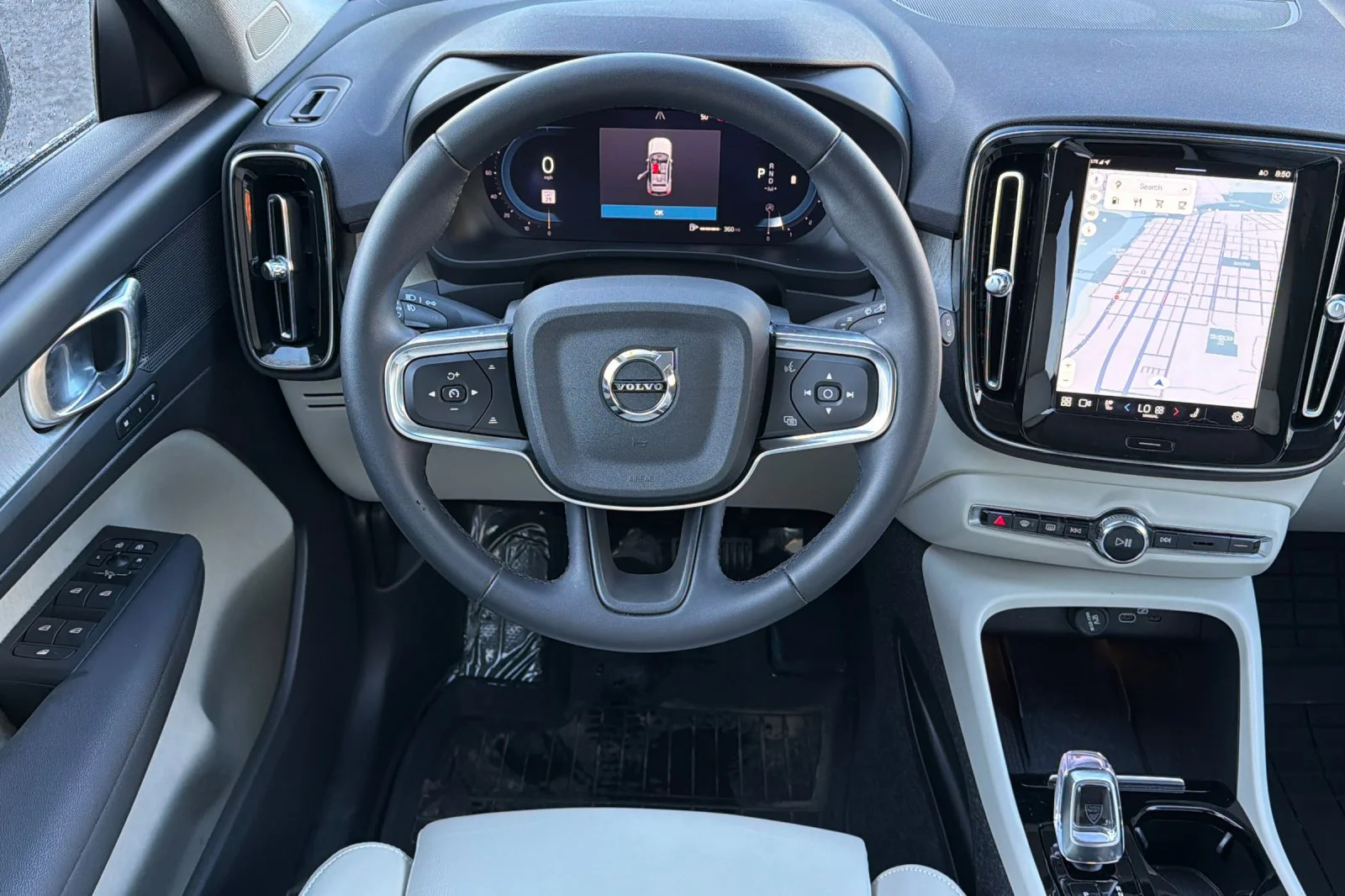 Used 2023 ONYX BLACK Volvo Plus Dark Theme image 12
