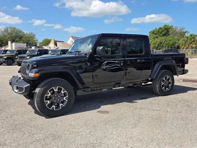 New 2026 Black Clear-Coat Exterior Paint Jeep Sahara image 3