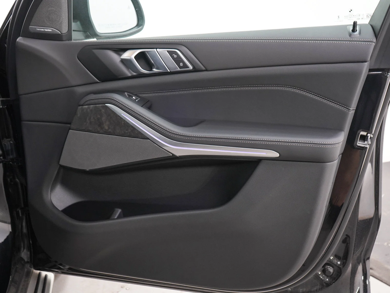 2026 BMW X5 40i - Photo 13
