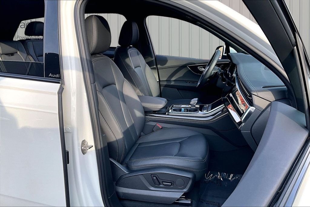 Used 2025 White Audi 55 Premium Plus image 29