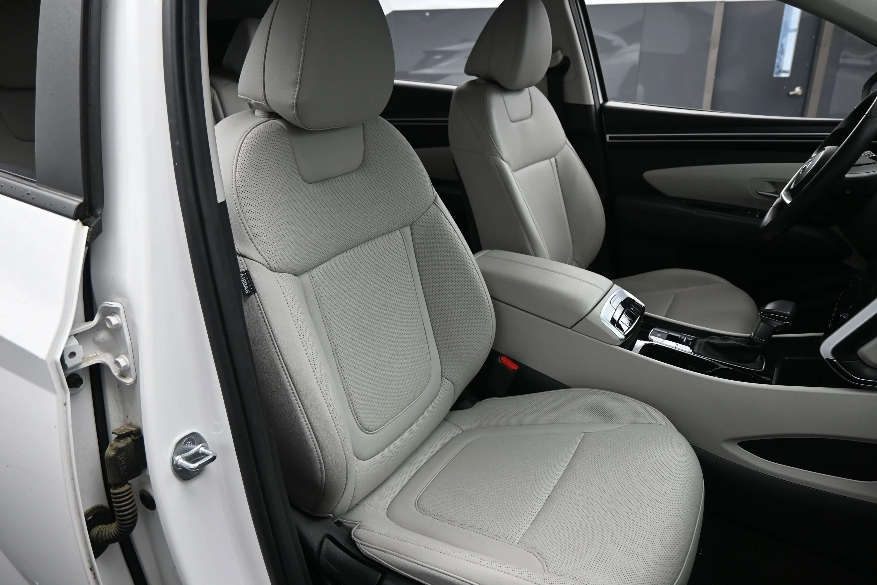 Used 2023 Serenity White Pearl Hyundai SEL image 14