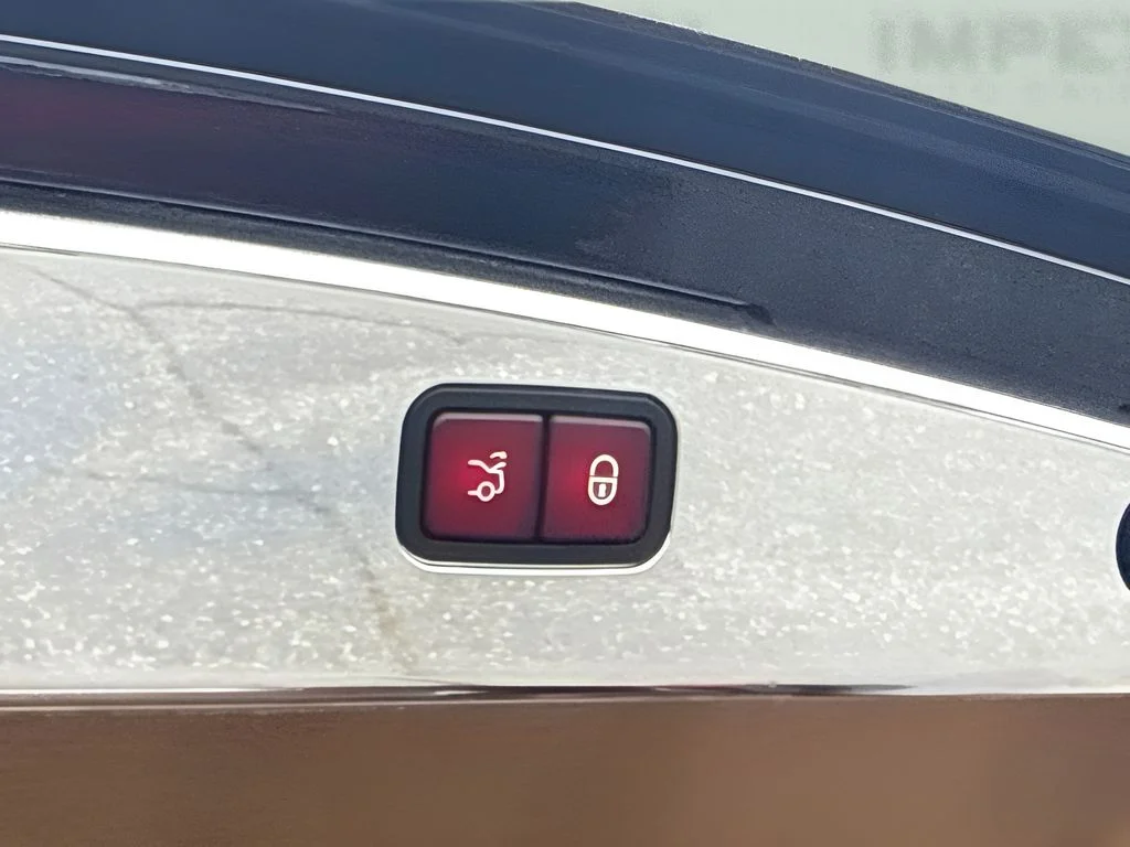 Used 2004  Maybach Base image 24