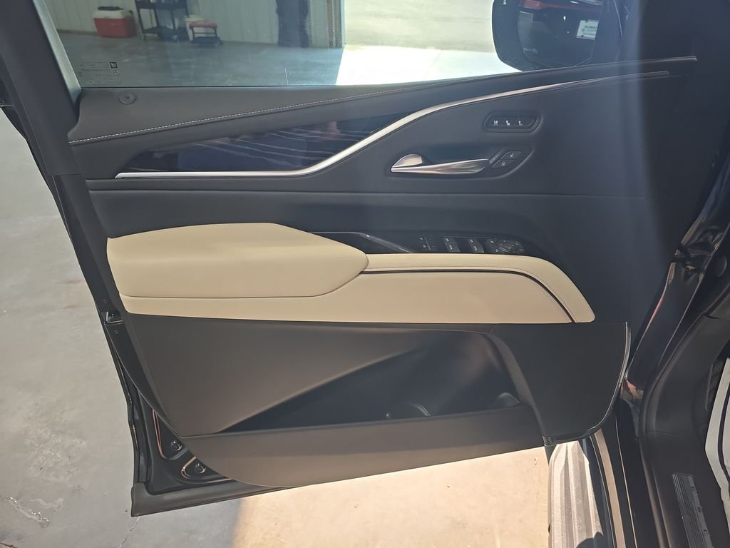 Used 2022 Black Cadillac Sport image 12