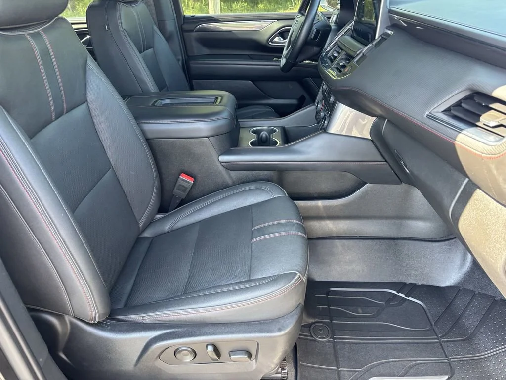 Used 2023 Black Chevrolet RST image 22