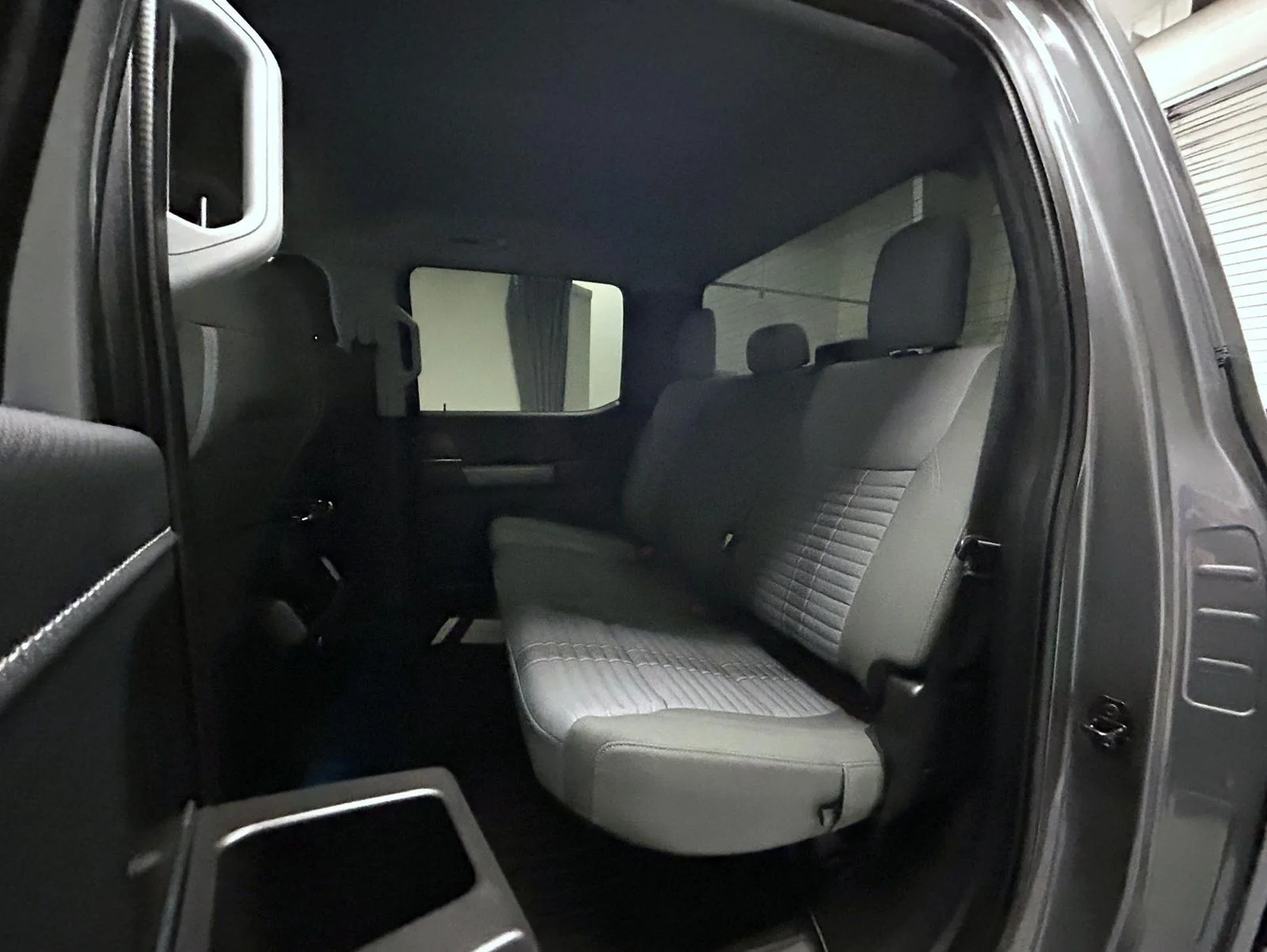Used 2023 Blue Ford XLT image 19