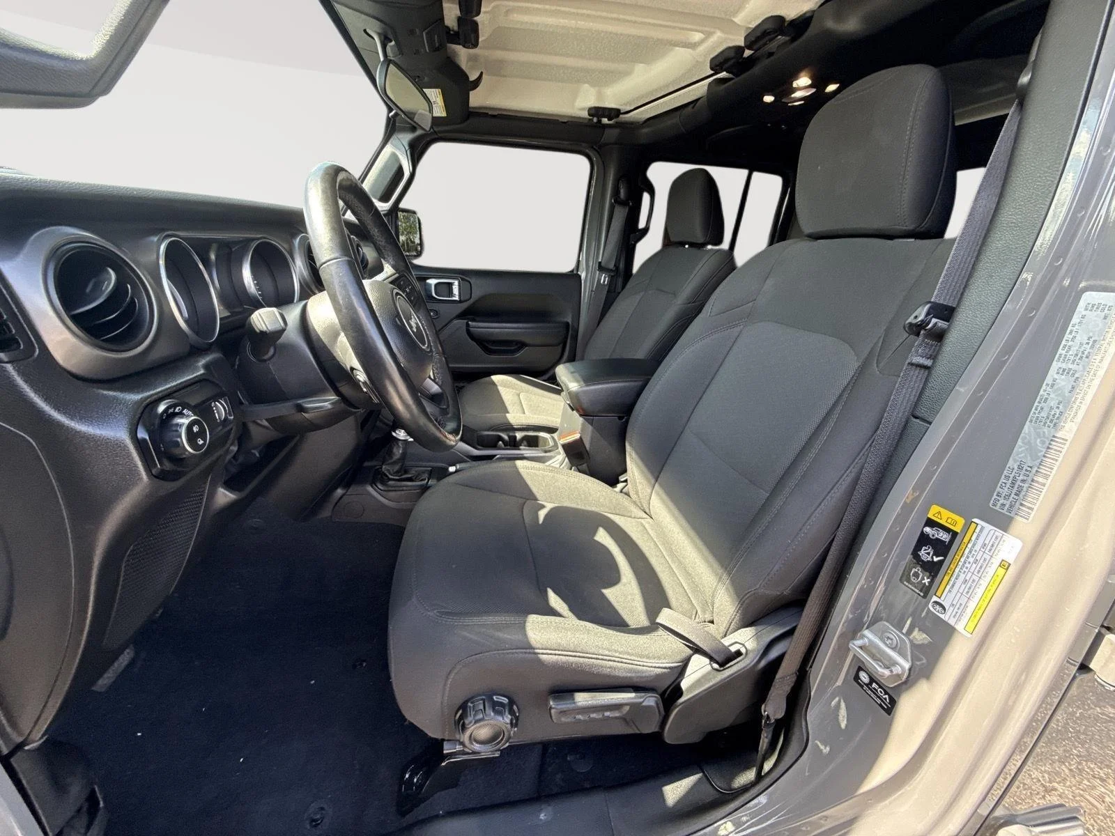 Used 2023 Sting-Gray Clearcoat Jeep Sport S image 3