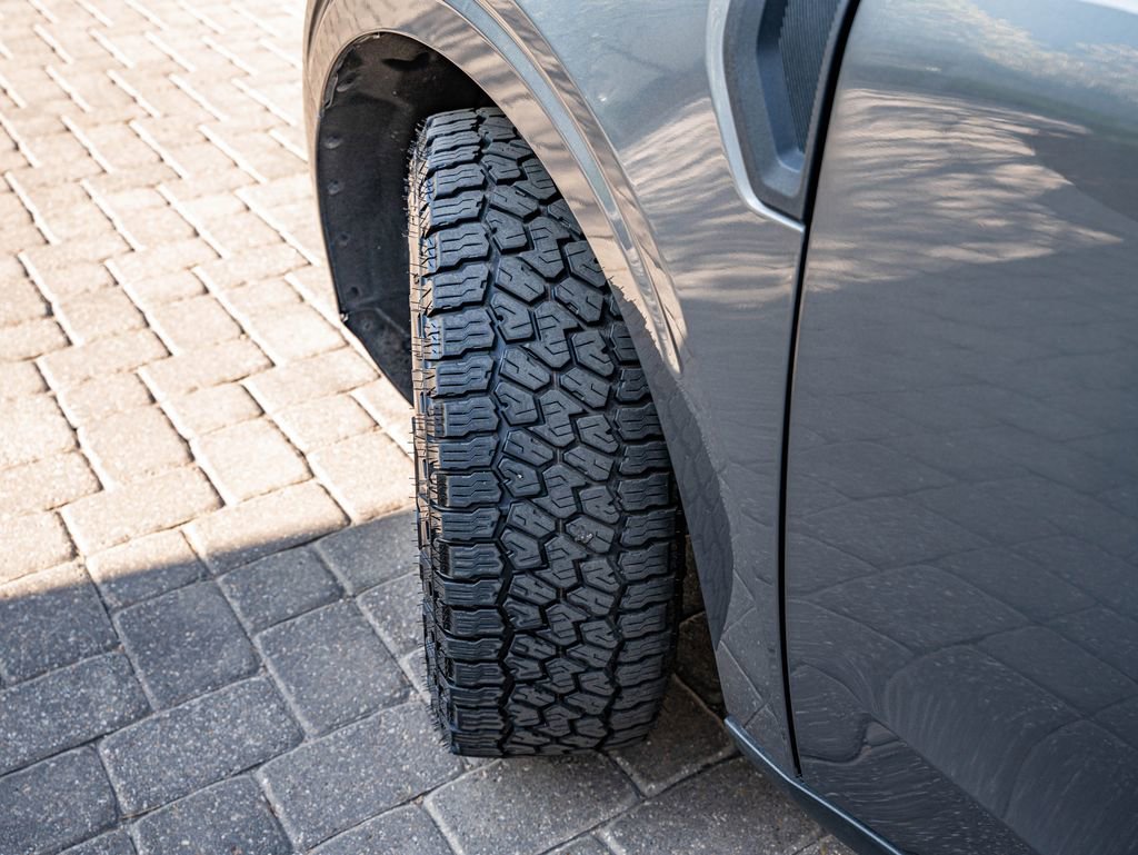 Used 2022 Carbonized Gray Metallic Ford XLT image 37