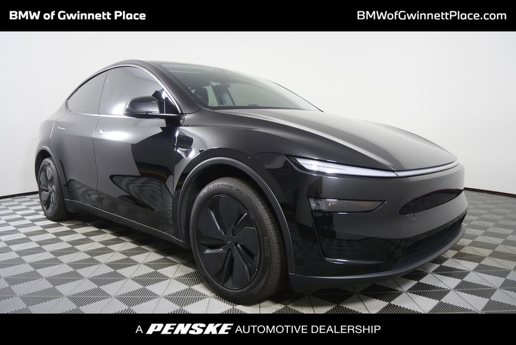 2026 Tesla Model Y's photo