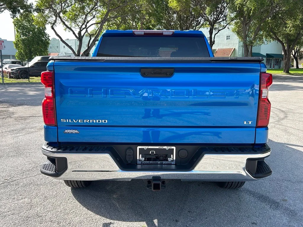 Used 2022 Glacier Blue Metallic Chevrolet LT image 5