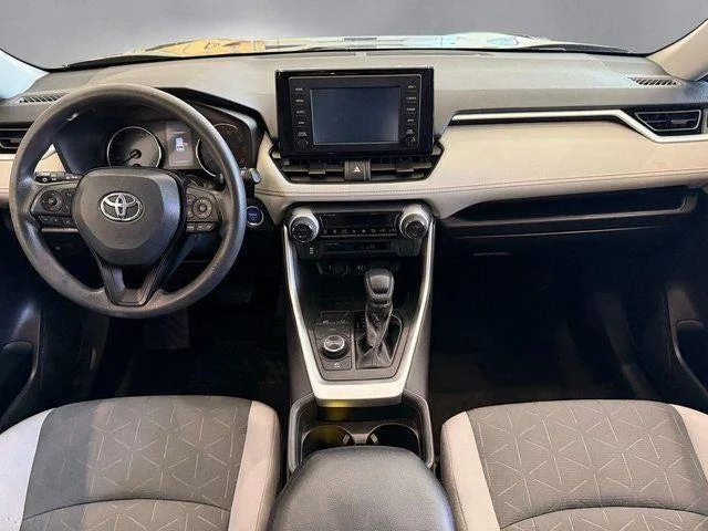Used 2019 Magnetic Gray Metallic Toyota XLE image 3