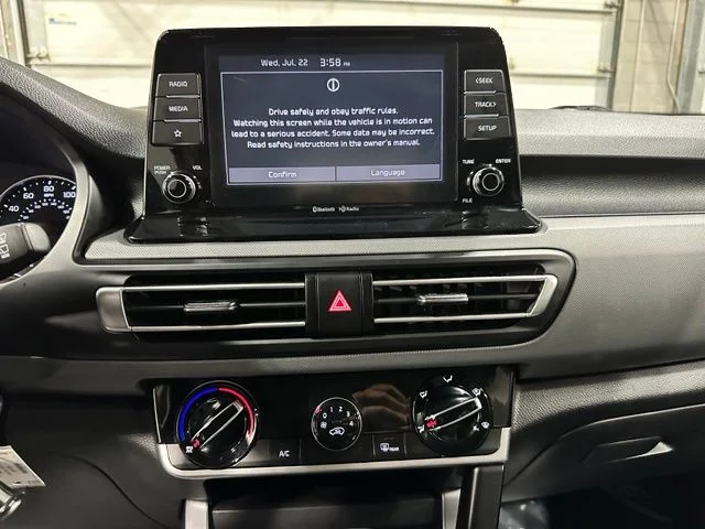 Used 2023 Black Kia LX image 21