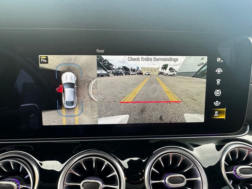 Used 2022 White Mercedes-Benz Base image 20