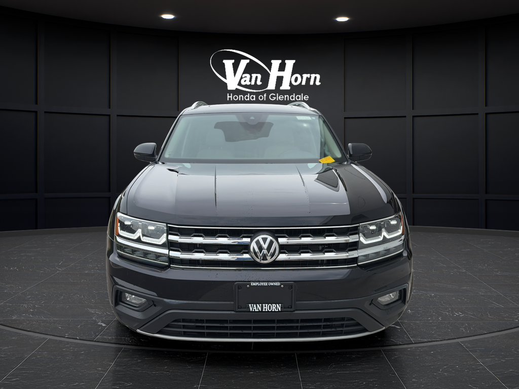 Used 2019 Volkswagen Atlas SE w/Tech with VIN 1V2UR2CA9KC599892 for sale in Glendale, WI