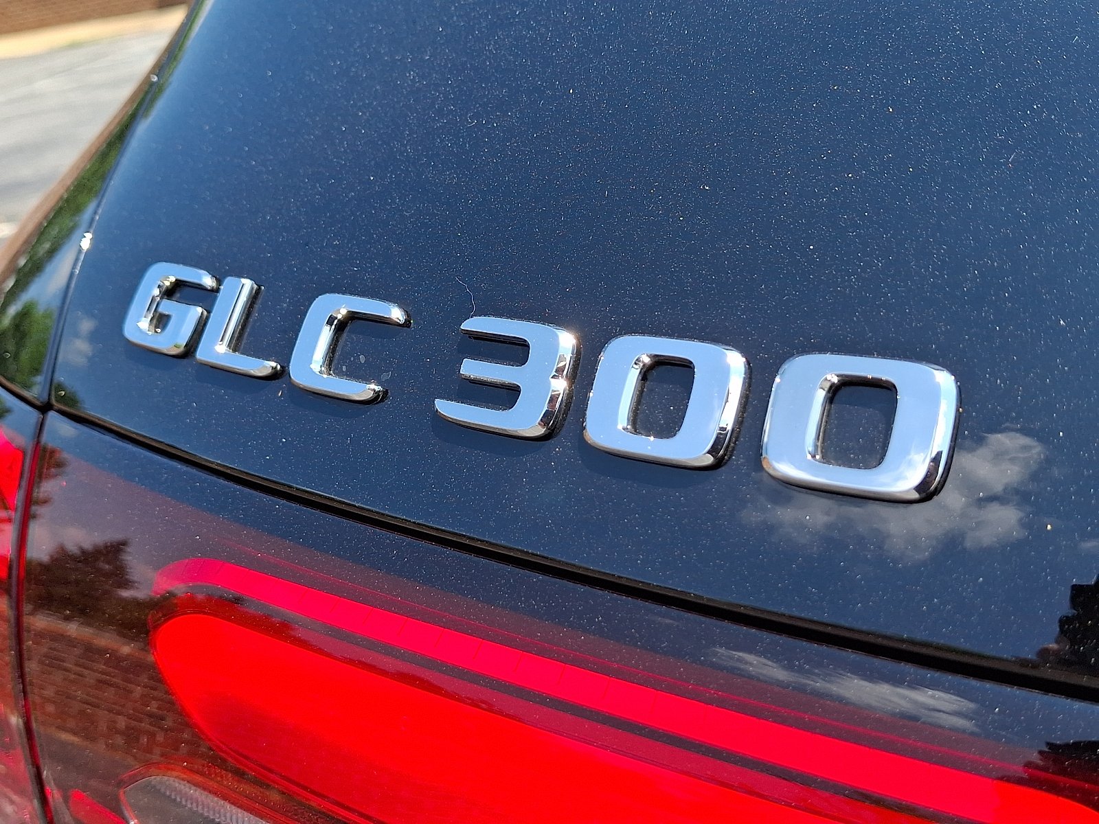 New 2025 Black Mercedes-Benz GLC 300 image 29