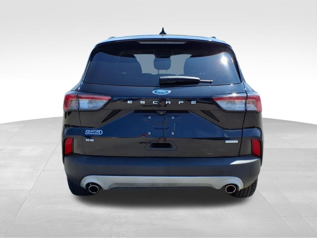 Used 2020 Black Metallic Ford SE image 22