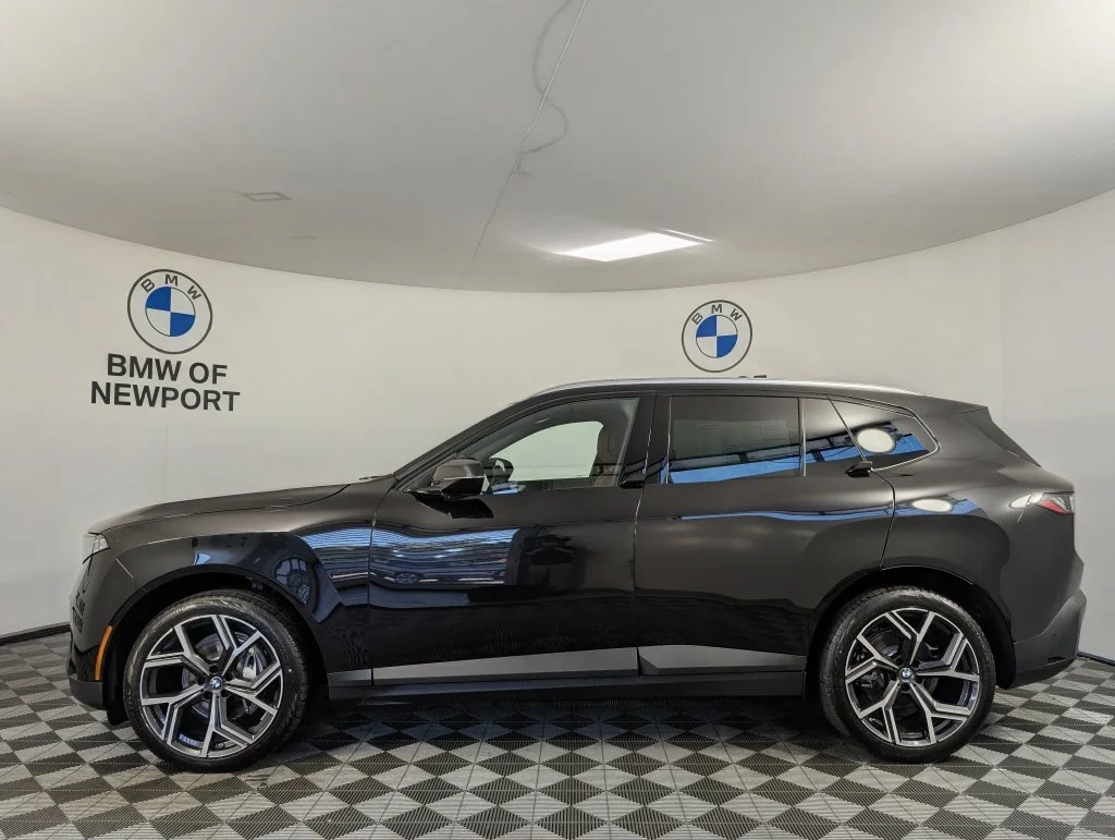 New 2027 Black Sapphire Metallic BMW  image 9