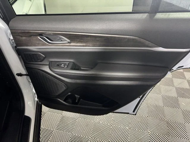2026 Jeep Grand Cherokee L Limited - Photo 7