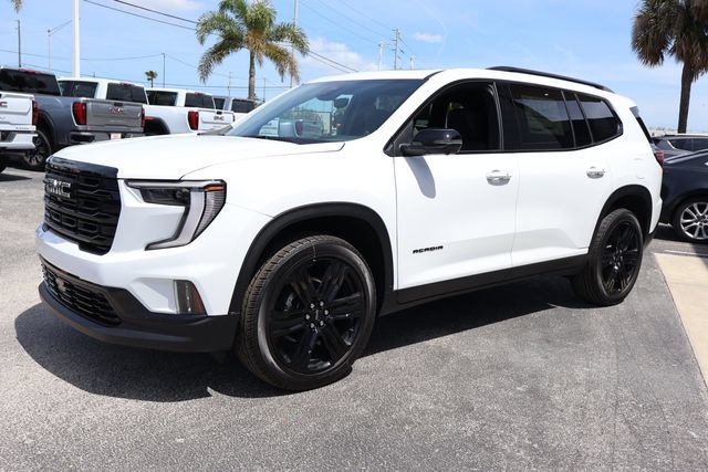 New 2026 Summit White GMC Elevation image 4