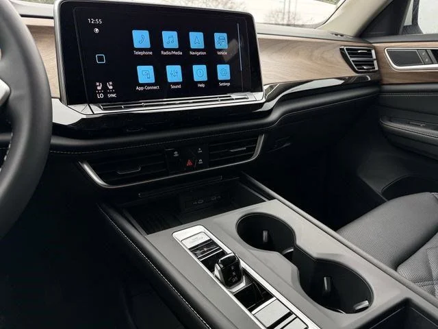 New 2026 Silver Volkswagen 2.0T SE image 12