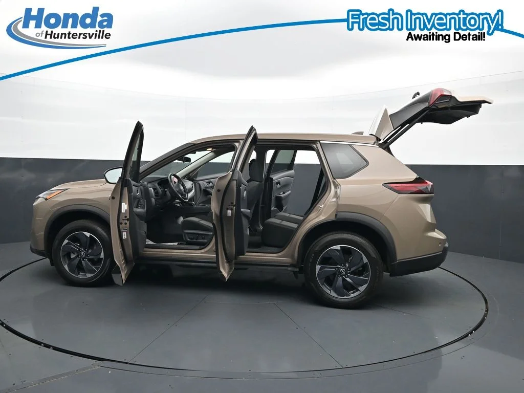 2025 Nissan Rogue SV - Photo 35