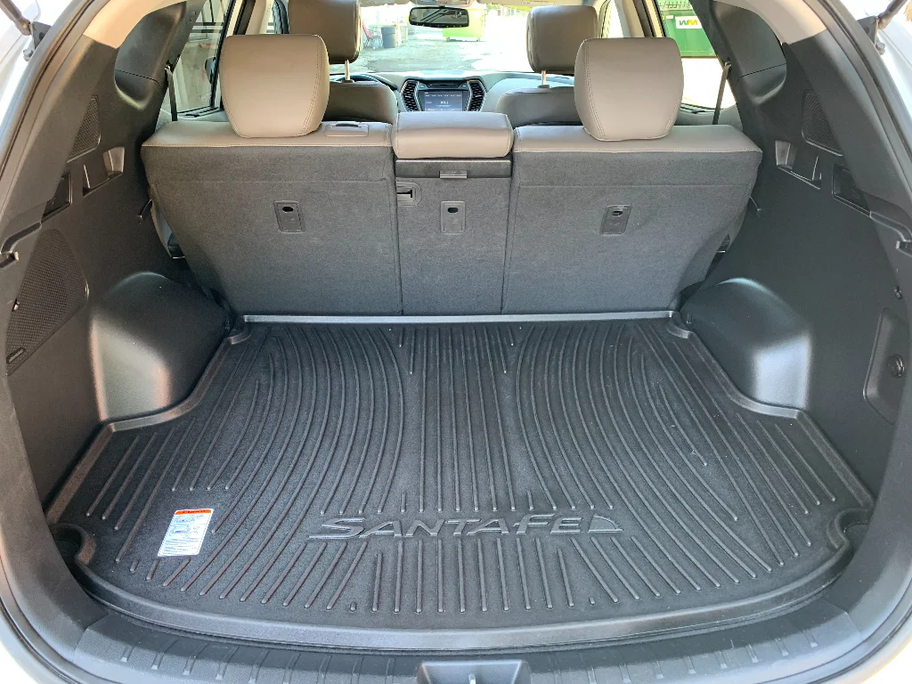 Used 2014 Moonstone Silver Hyundai 2.4L (A6) image 18
