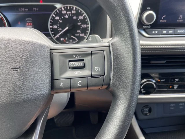 2025 Nissan Rogue S - Photo 18