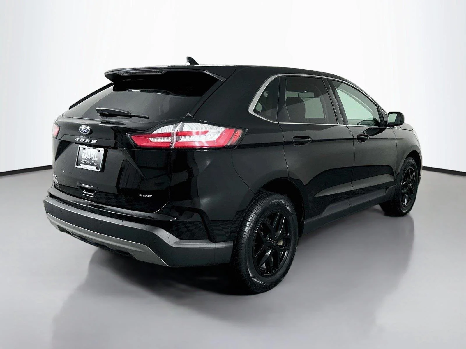 Used 2024 Agate Black Ford SEL image 13