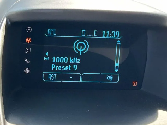 Used 2016 Red Ford SE image 22