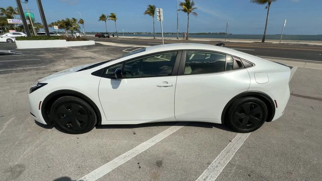 Used 2026 Beige Toyota LE image 5