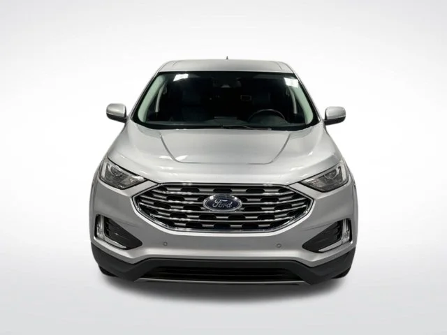 Used 2023 Silver Ford Titanium image 3