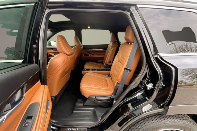 Used 2025 Black INFINITI Autograph image 24