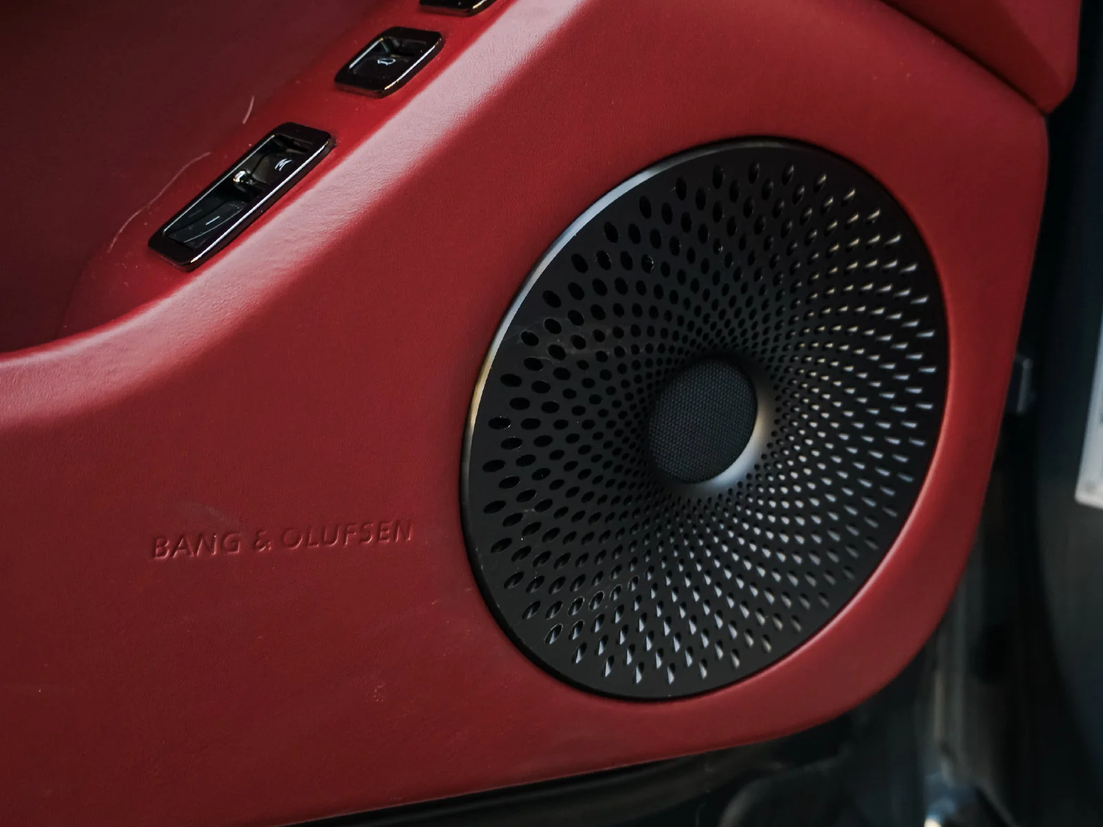 2025 Bentley Flying Spur - Photo 28