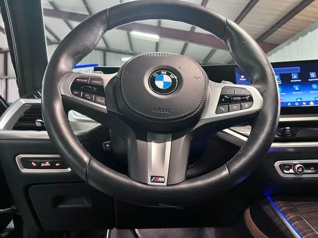 Used 2025 Black BMW xDrive40i image 22