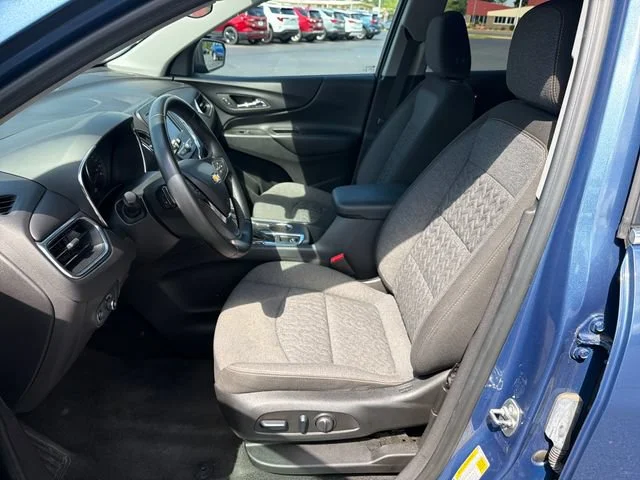 Used 2024 Lakeshore Blue Metallic Chevrolet LT image 15