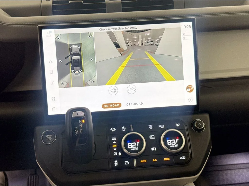 New 2026 Fuji White Land Rover X-Dynamic SE image 13