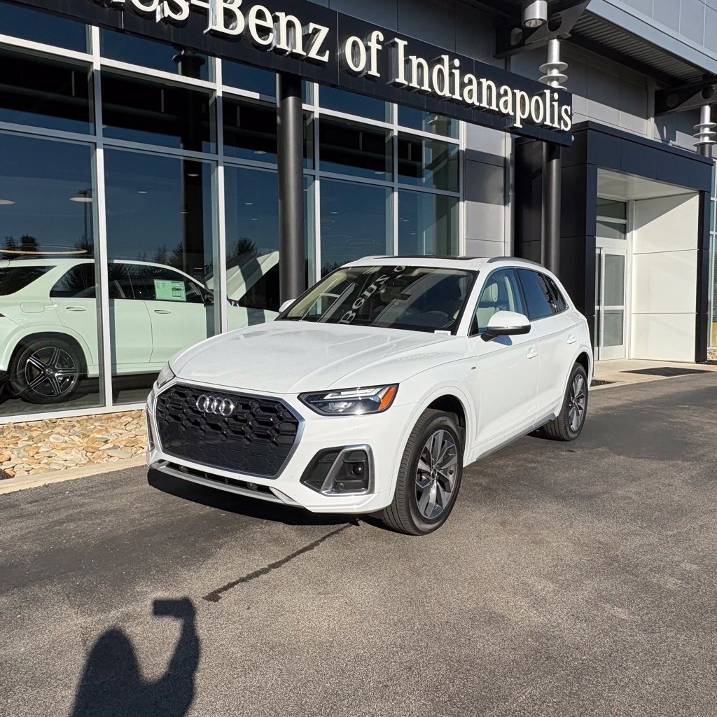 Used 2024 White Audi 45 S line Premium image 2