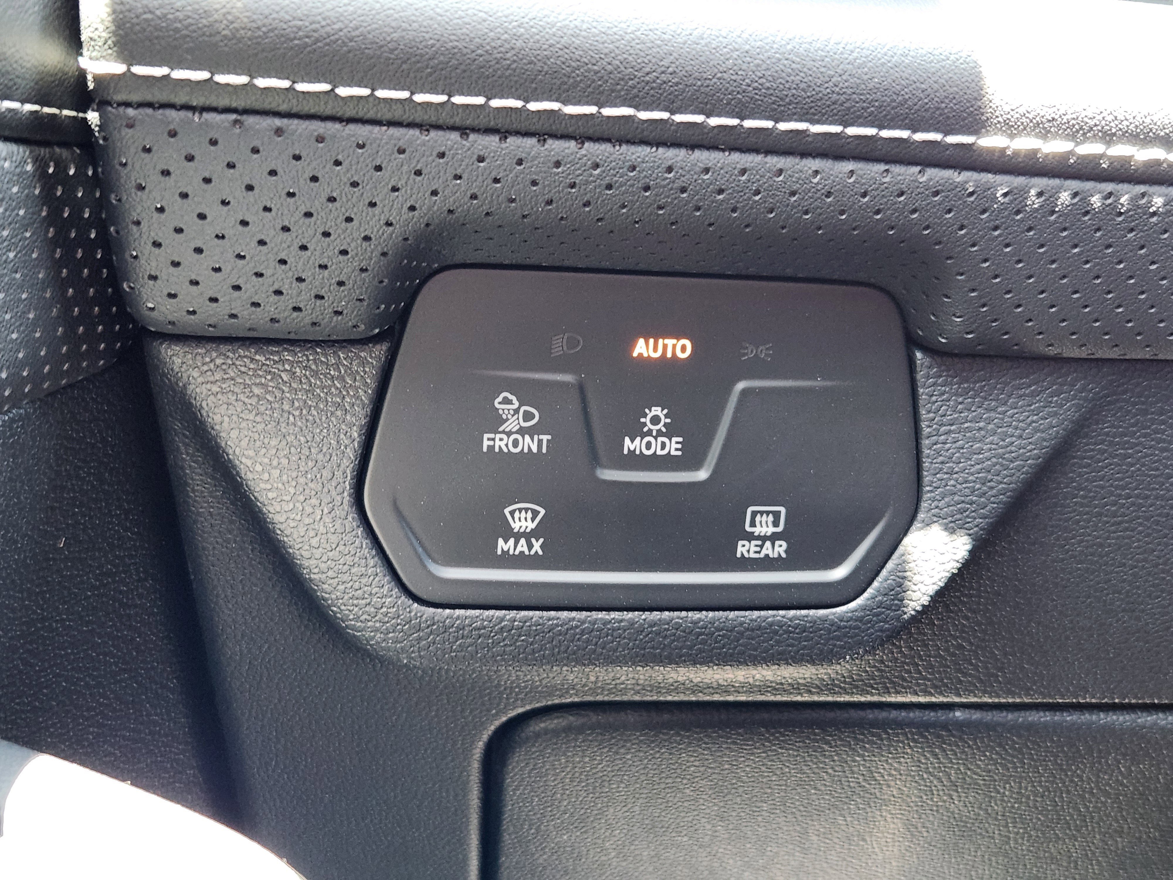 New 2026 Gray Volkswagen 2.0T SE w/Technology image 18