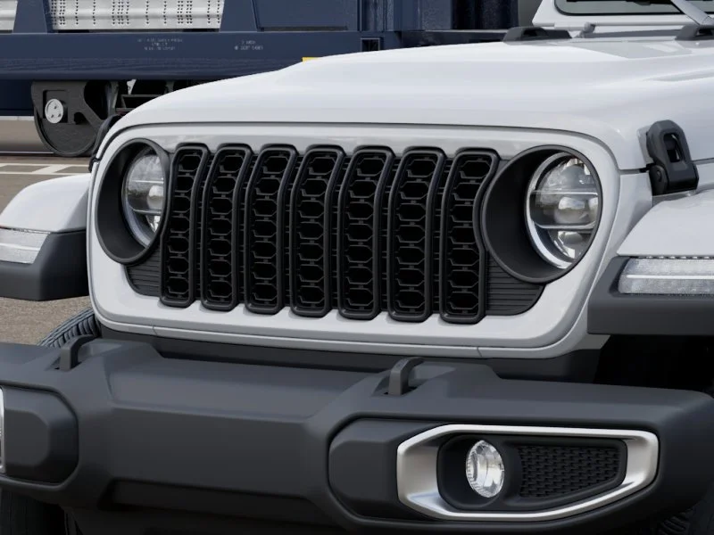 New 2026 Bright White Clear-Coat Exterior Paint Jeep Sahara image 13